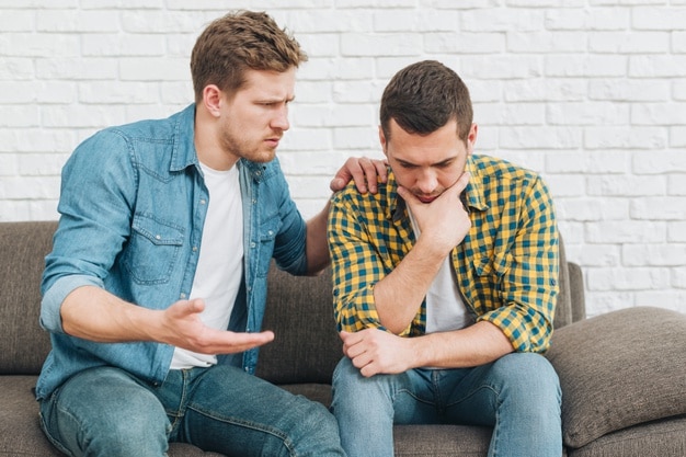 You are currently viewing 10 Ways to Help Support a Friend Through Divorce